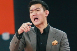 HTH Sports-苏群：广厦增加了防守变化&amp;提升了拼抢强度 这轮系列赛将非常残酷