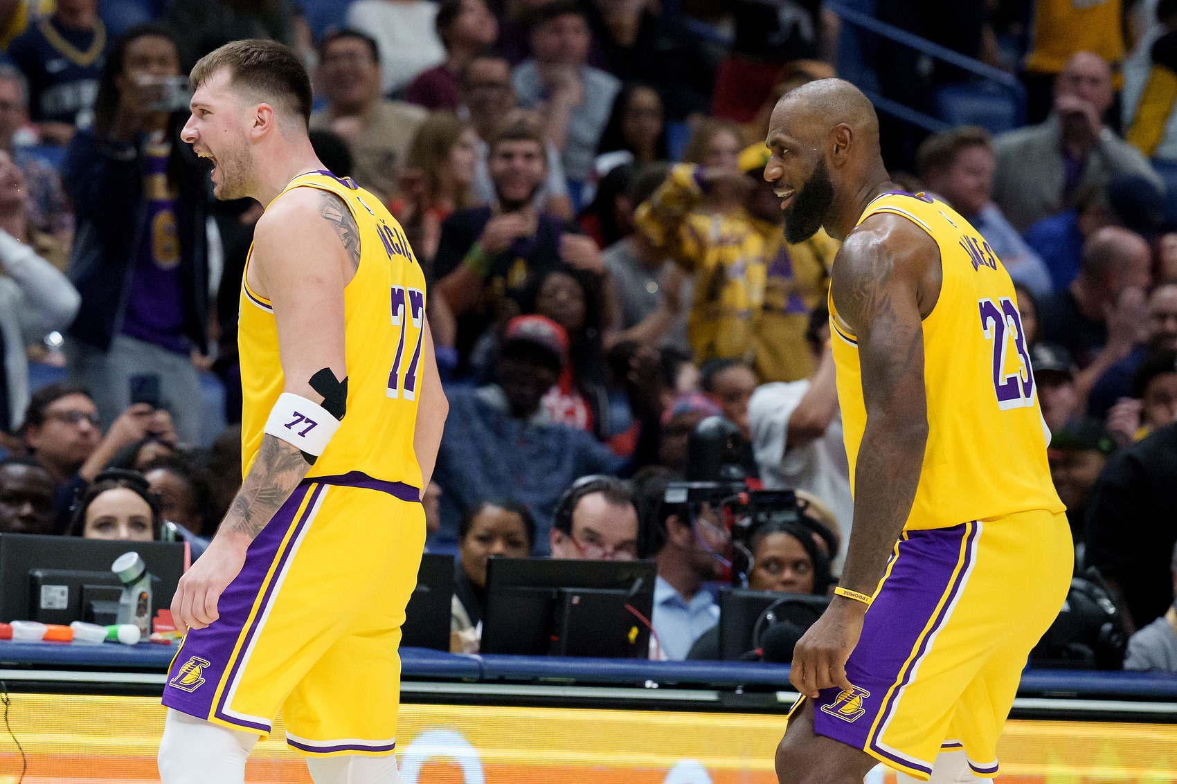 东契奇：我看到了詹姆斯的大风车扣篮 能亲眼见证真是太神奇了