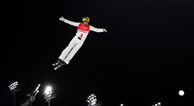 华体会体育官方APP下载-老将犹勇！齐广璞贾宗洋一跳直通决赛 俄名将爆冷